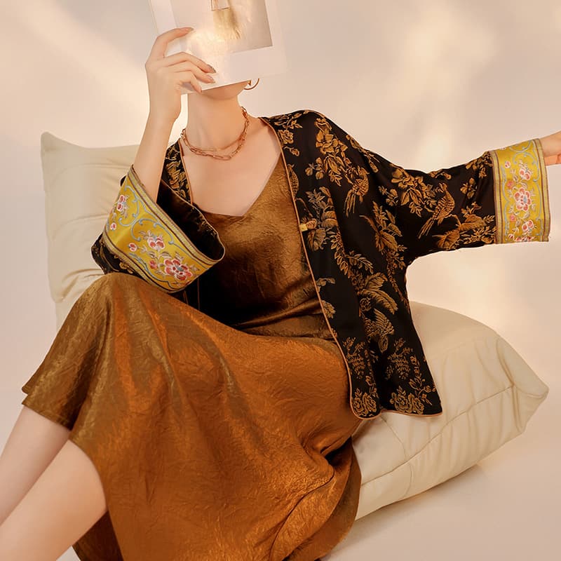 Retro Chinese Style National Style Embroidered High-End Tops Autumn New Loose Retro Design Top Women M7039