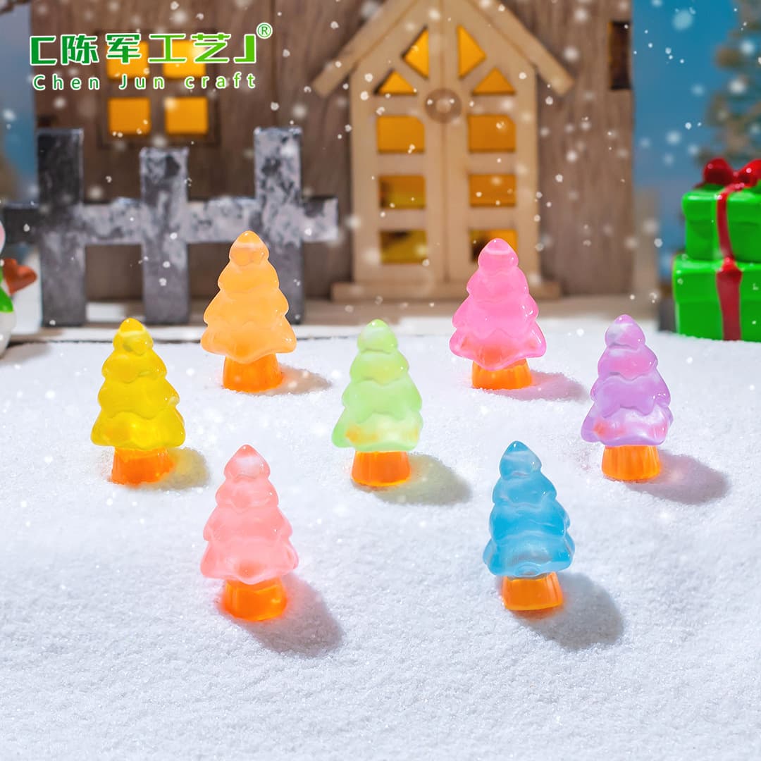 Cross-border foreign trade micro landscape creative luminous Christmas tree snowscape DIY decoration accessories micro miniature ornaments