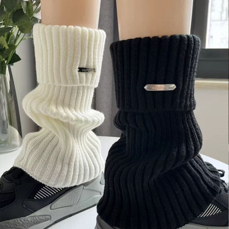 Metal Logo Japanese Cream White Cashmere Sock Covers for Women, Autumn and Winter American Retro Coffee Brown Turned-Cuff Slouchy Sock Covers