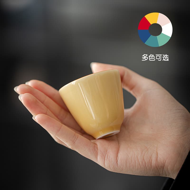 Solid color glaze ceramic tea cup, stroked small tea cup, master cup, simple and warm Kung Fu tea set, single cup for home drinking tea