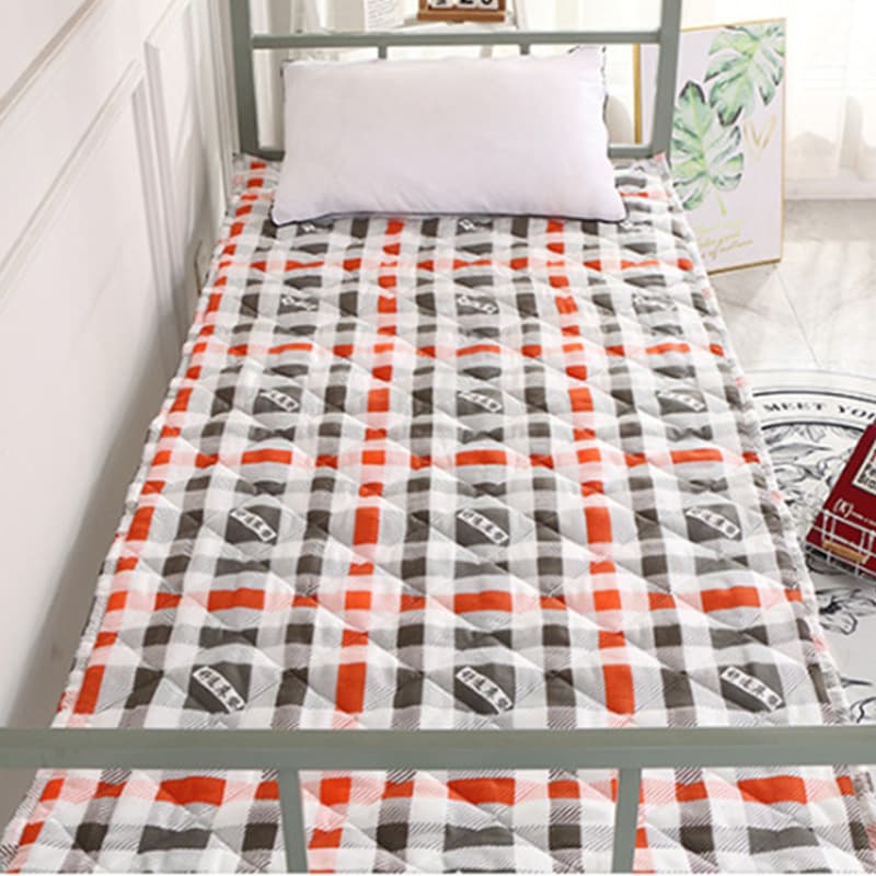 Student mattress, down-filled cotton single dormitory mattress, diamond fleece fabric, thickened, suitable for school dormitories and home use, double mattress.