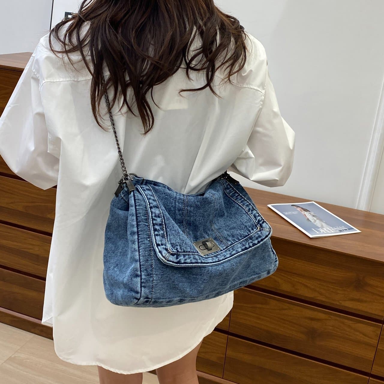 Cross-border Korean Retro Denim Women's Shoulder Bag Fashion Chain Turn-lock Crossbody Bag Trendy Casual Backpack