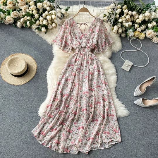 Cross-border 2023 new seaside vacation dress for women spring and autumn 2022 new sexy V-neck waist slimming and long style