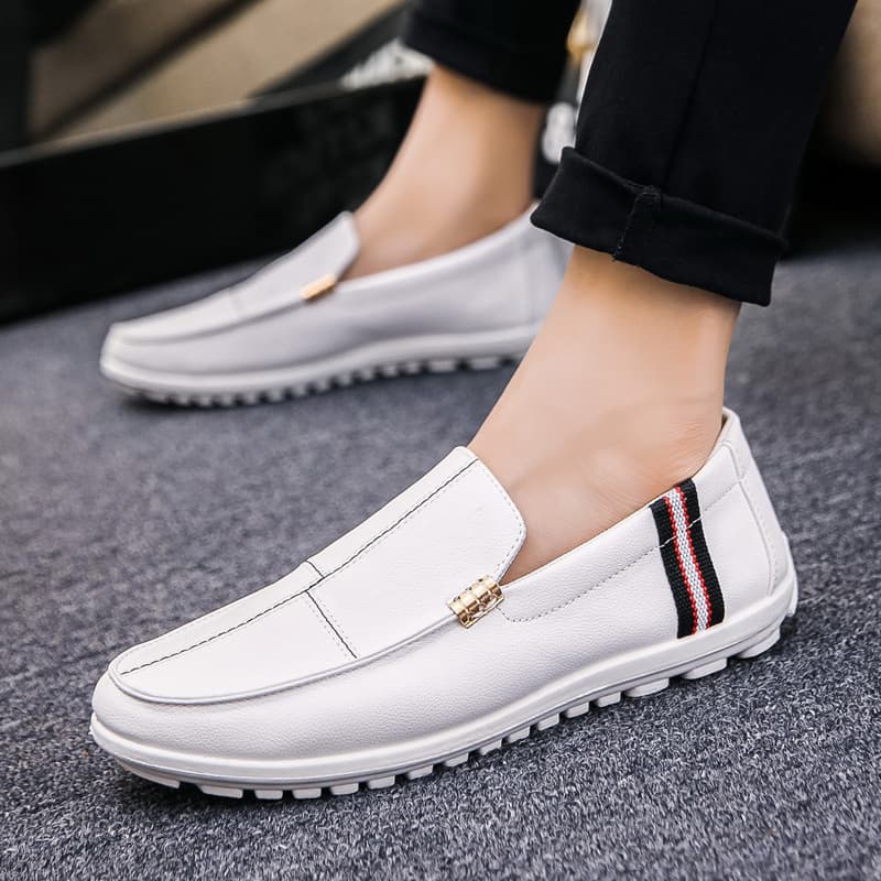 Men's New Loafers Lightweight Breathable Casual Versatile Leather Shoes Driving Slip-On Lazy Shoes
