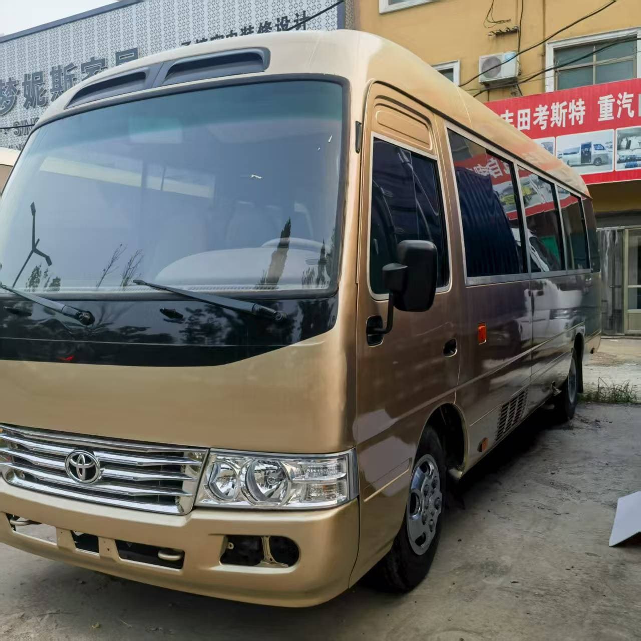 Export used Toyota Coaster 14-23 seater minibus luxury bus wooden floor premium condition