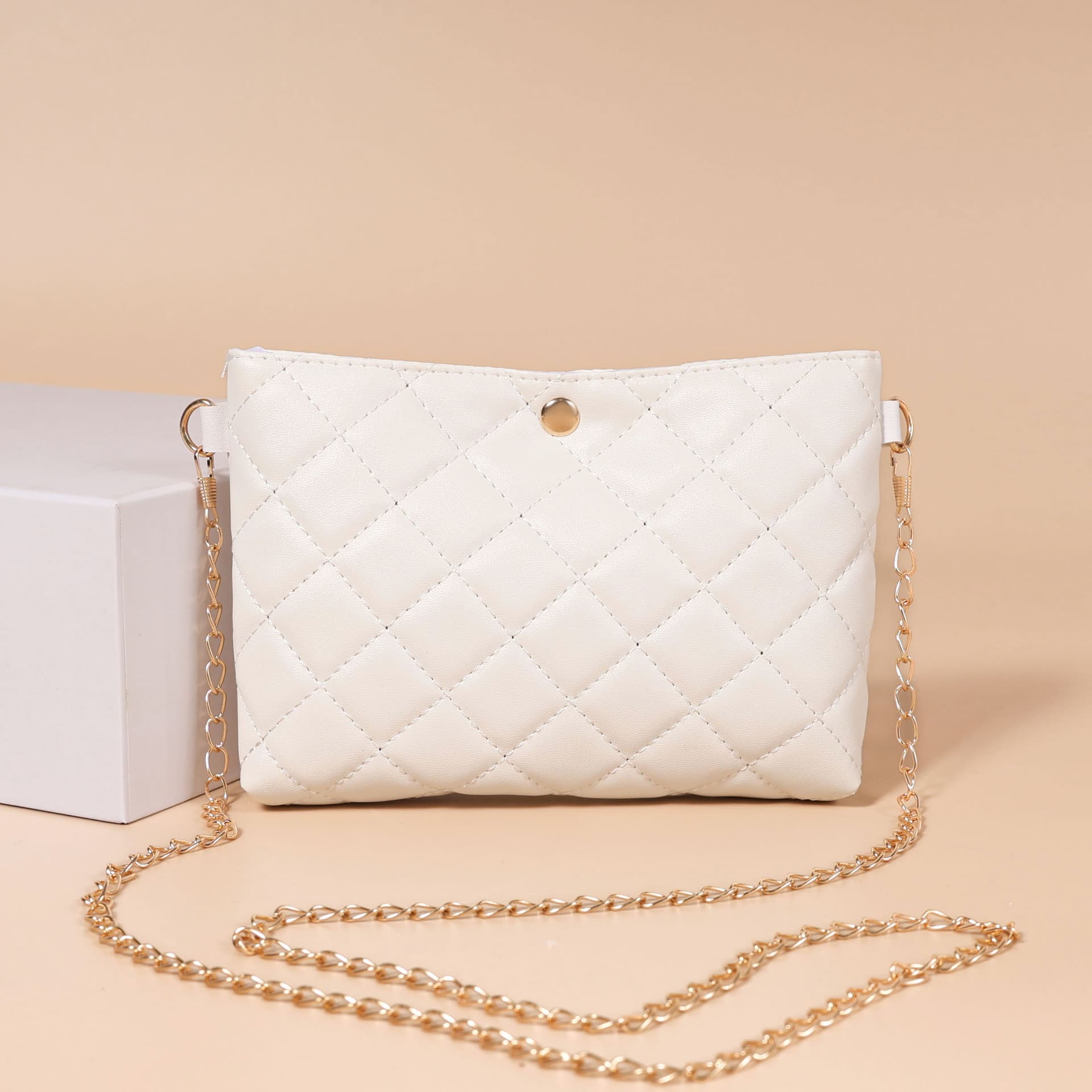 Casual classic small bag 2025new handbags diamond shoulder bag ladies mobile phone bag texture welfare bag
