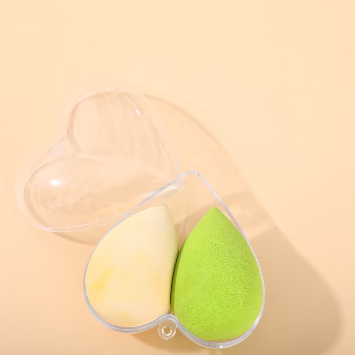 Factory Direct Wholesale Makeup Sponge Heart Transparent Plastic Box PS Material In Stock Dustproof Breathable Portable Storage Box