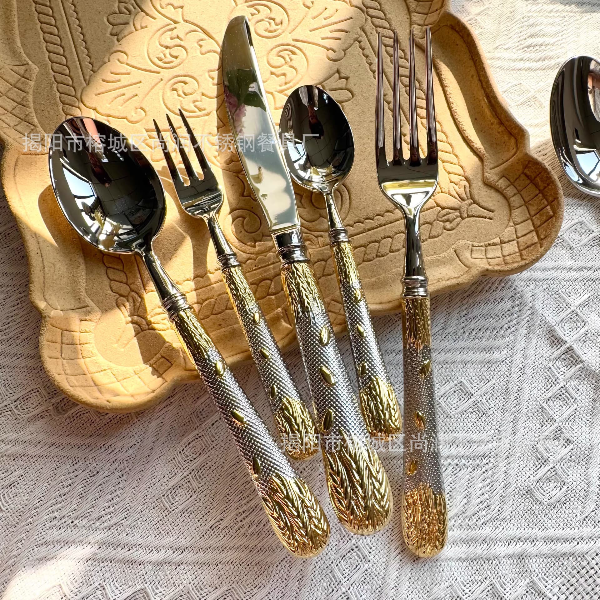 304 stainless steel western tableware wheat ear knife, fork and spoon thickened tableware 5-star hotel high-end tableware partially plated with real gold