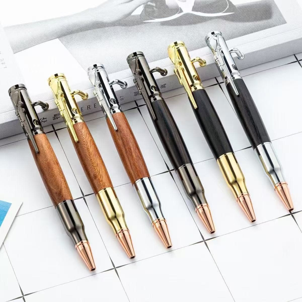 Bullet-Style Tactical Pen with Metal Heavy Feel, Cross-Border Creative Stock, Engraving, Retro Gun Bolt Design