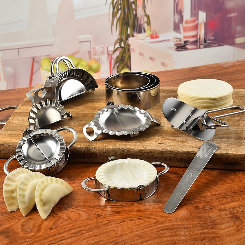 Spot wholesale household dumpling making artifact tool 304 stainless steel dumpling mold manual dumpling making dumplings