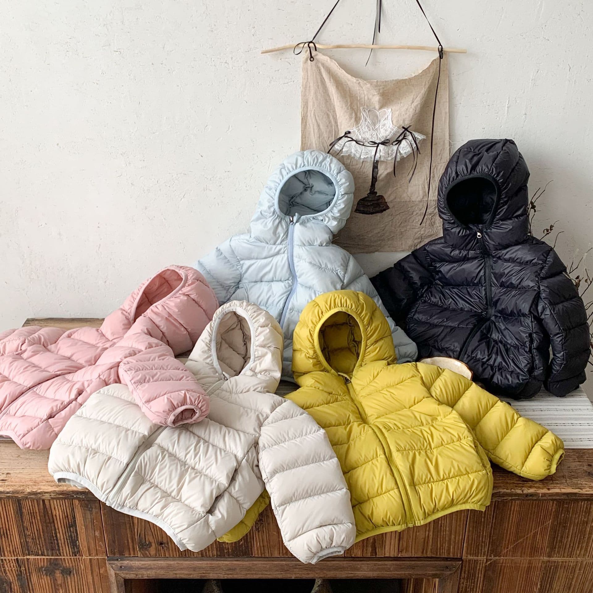 Winter New Children's Lightweight Puffer Coat Boys Girls Korean Style 90% White Duck Down Quilted Hooded Outerwear Baby Top