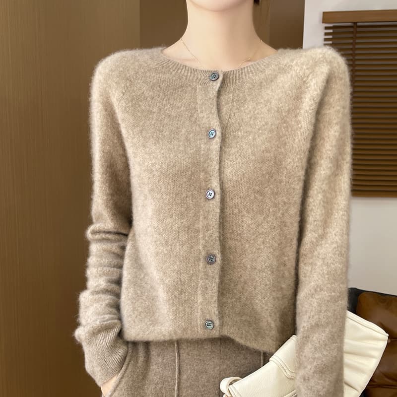 New cross-border autumn/winter ready-to-wear 100% pure wool cardigan for women, base layer knitwear, coat, winter top