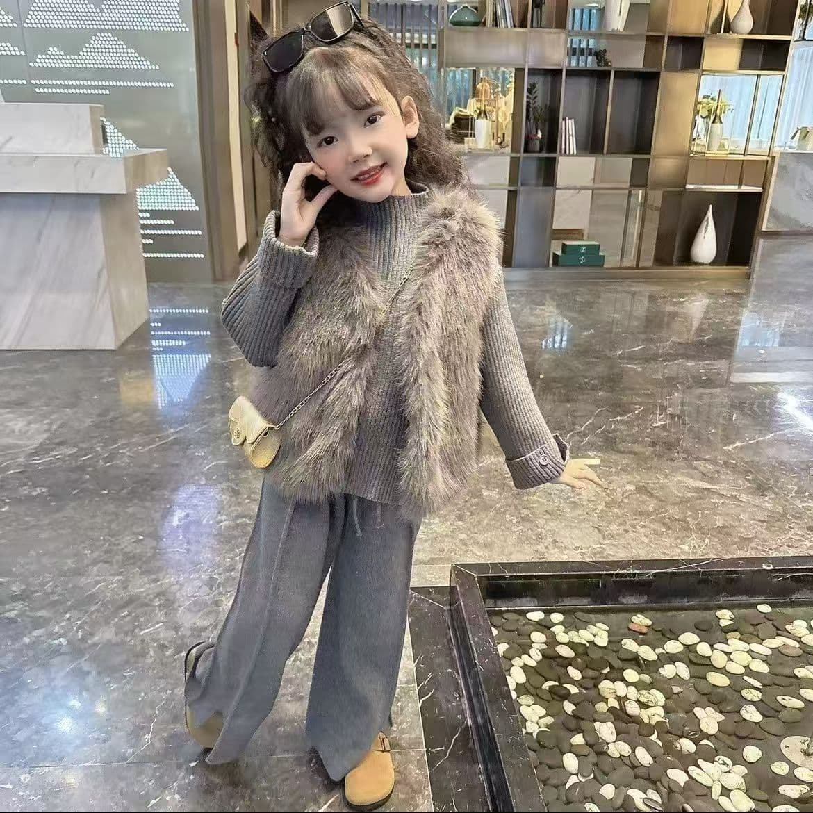 Kids Fur Vest 2026 Autumn/Winter Boys Girls Fashion Faux Fox Fur Versatile Stylish Fur Lining Vest Outerwear