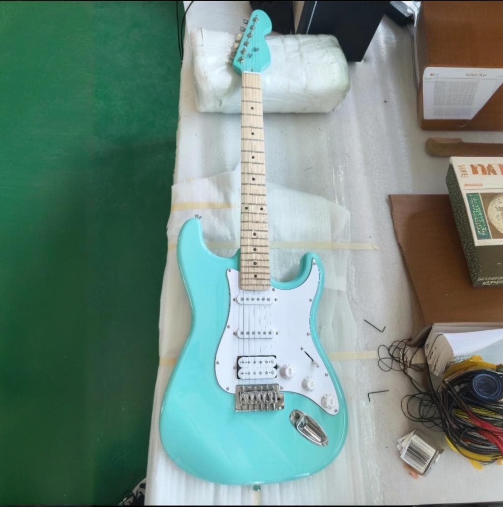 Cross-border Manufacturer 39-inch ST Electric Guitar Fender Style Single/Double Pickup Beginner Student Practice Guitar Wholesale