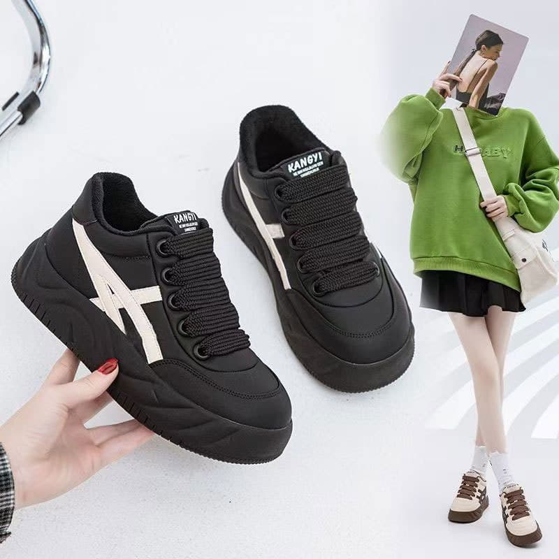 Cotton Shoes Genuine Leather 2024 Winter Women Large Cotton Soft Sole Sport Puffer Shoes Puffer Sole Snow Boots Fleece-Lined Anti-Slip