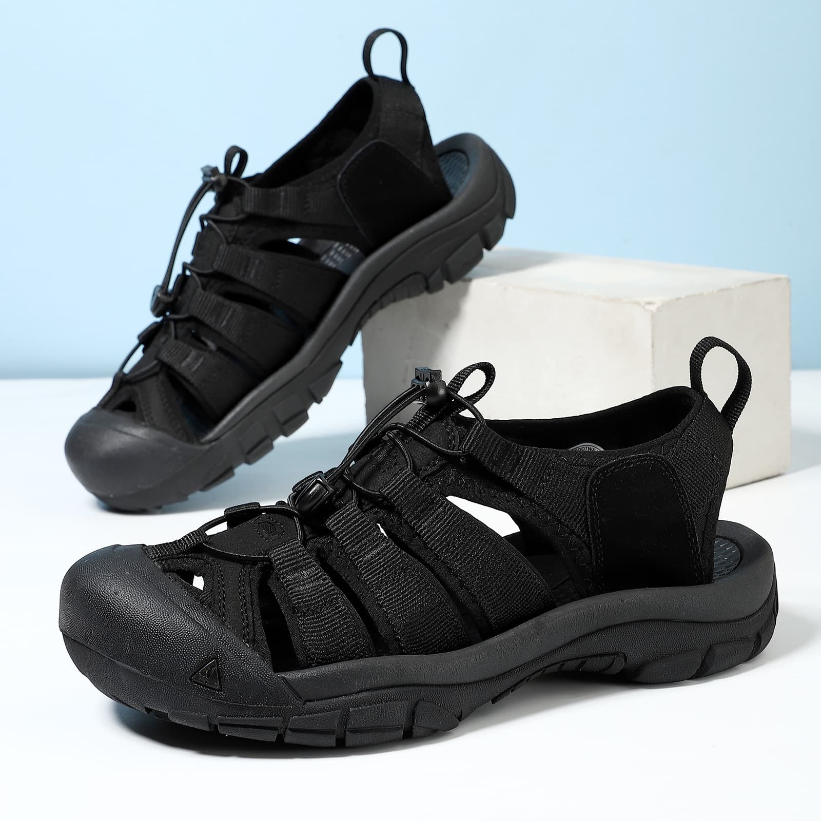 Cross-border Hot Selling Summer Sandals Men Thick Sole Closed Toe Beach Shoes River Trekking Shoes Large Size Outdoor Casual Footwear