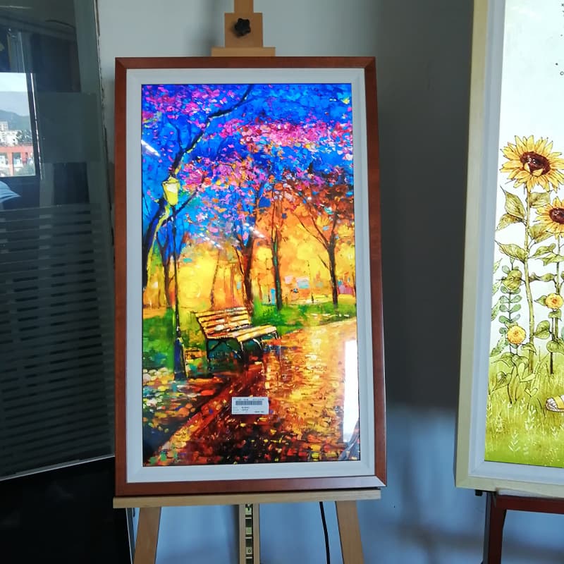 Rongda color crystal picture frame display advertising machine Android wireless 4G wooden large screen picture screen wood grain wall hanging