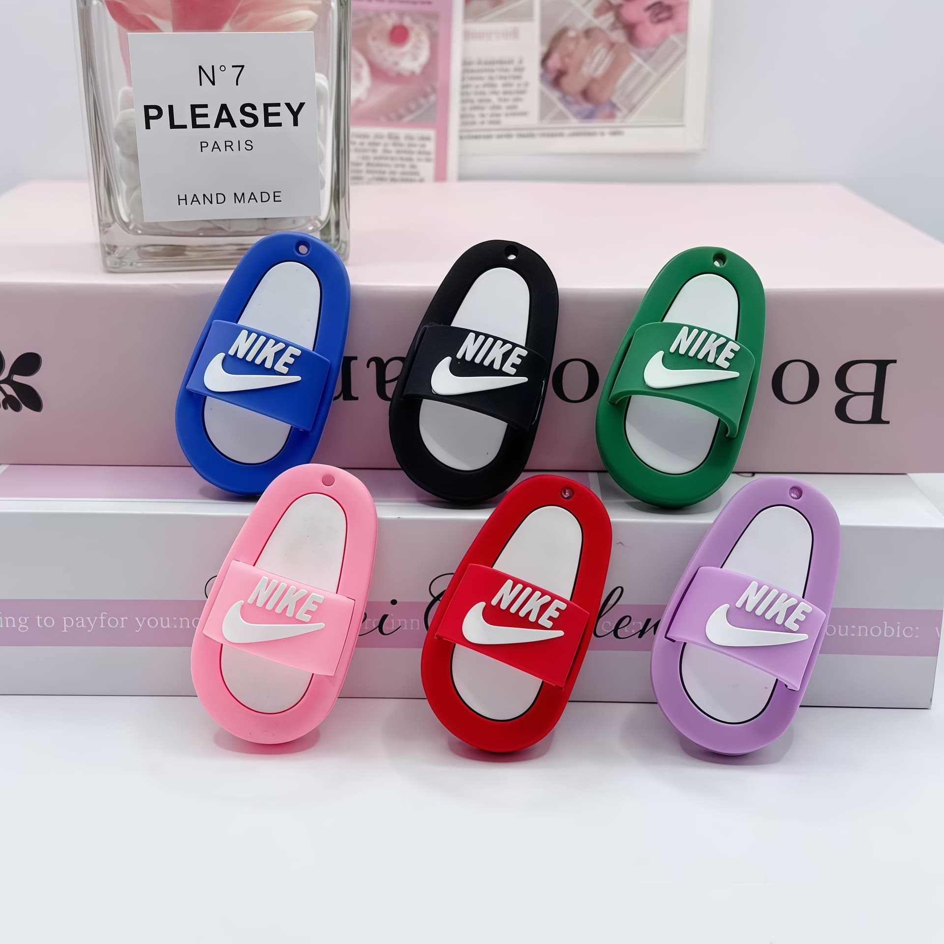 Cross-border creative cartoon simulation Nike slippers key chain pendant bag key chain exquisite small gifts wholesale