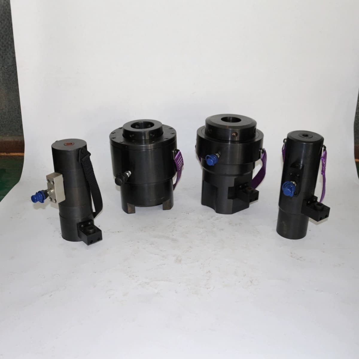Manufacturer Wholesale Bolt Tensioner Single/Double Section Split Tensioner Electric Hydraulic Tensioner