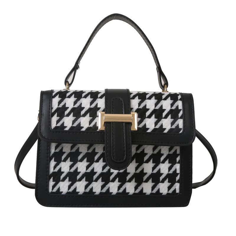 Single-Shoulder Bag, Small Chanel-Style Woven Bag, 2026 Model, Small Square Bag for Women, Versatile Niche Crossbody Bag, Women's Handbag for Commuting