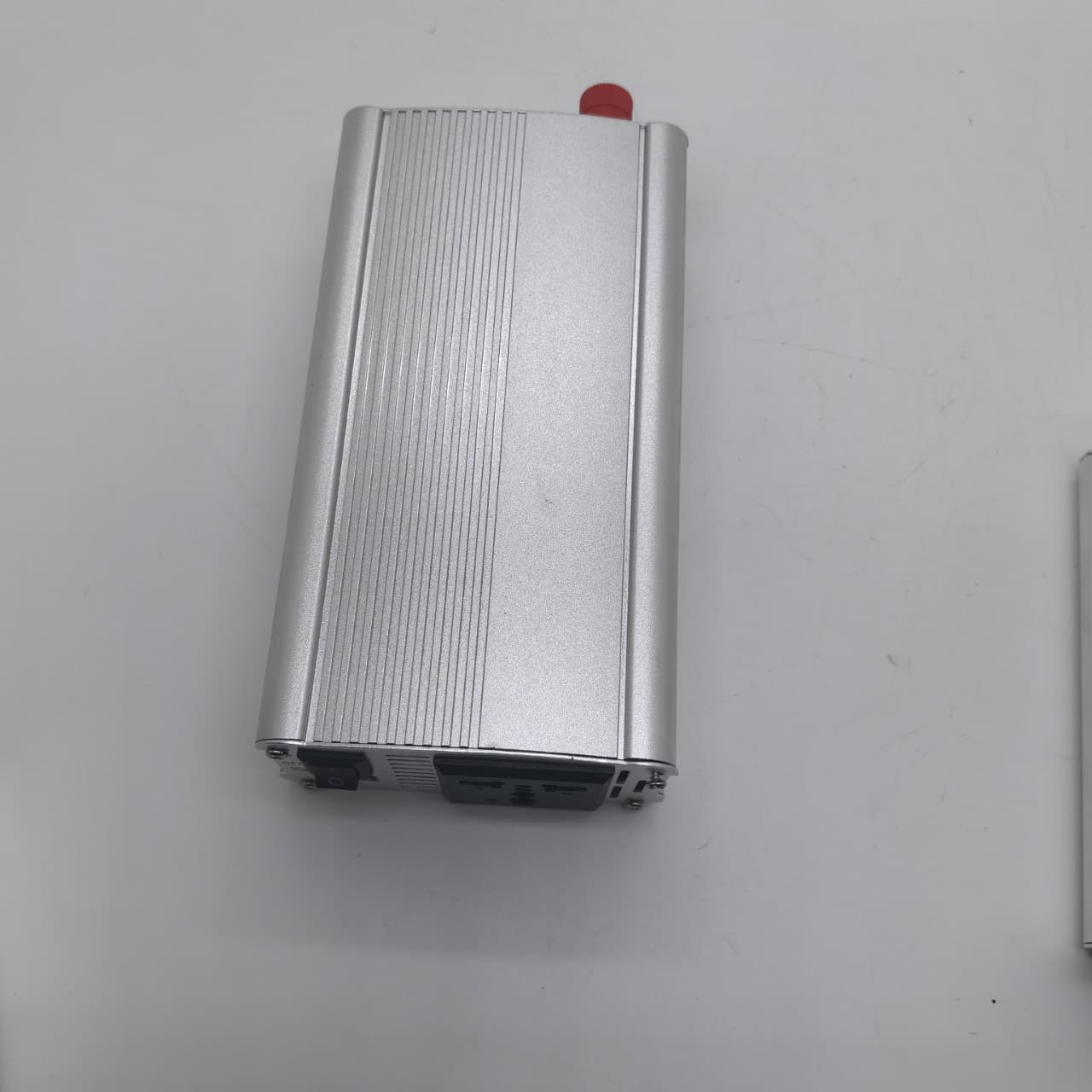 Factory Direct 500W/1000W/2000W 12V to 110V Power Converter Dual US Standard Car Inverter