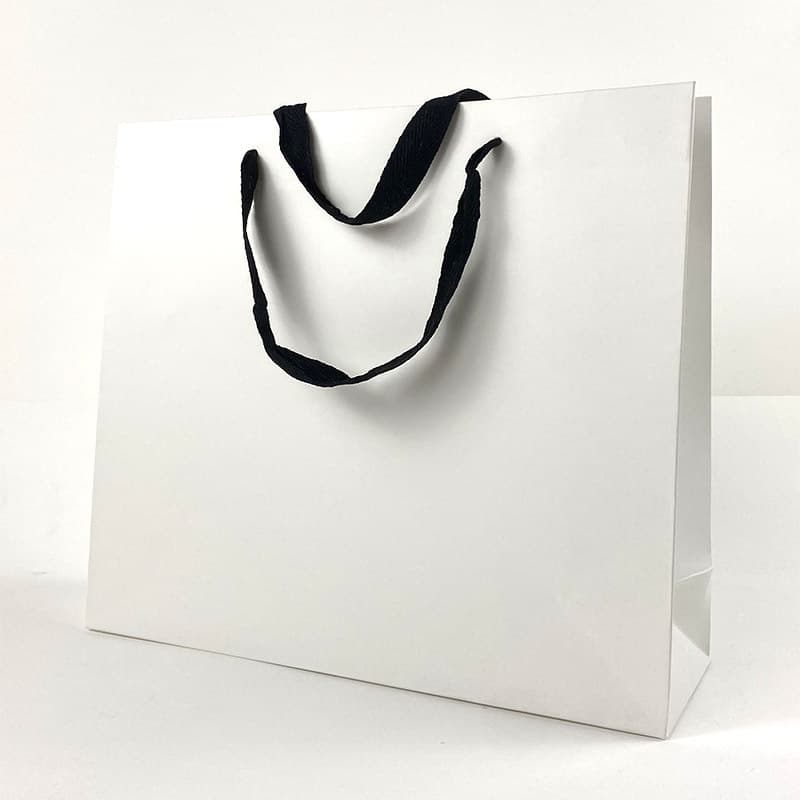 Large Pure White Paper Bag for Clothing Store, White Cardboard Kraft Paper Bag, Gift Enterprise Packaging Special Thickened Stock