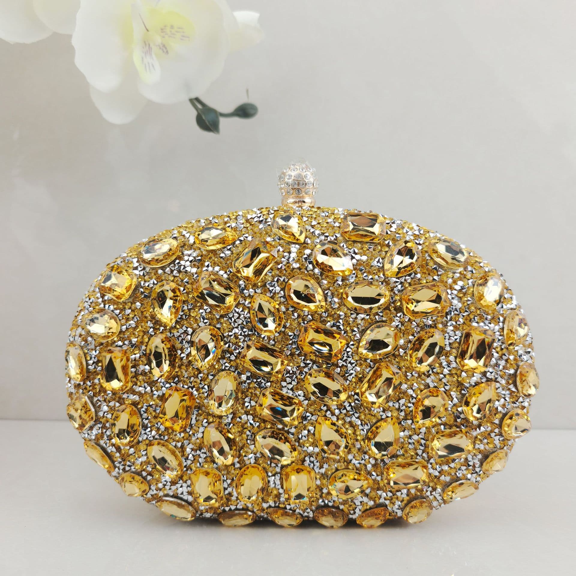 2026 New Cross-border Socialite Oval Rhinestone Clutch Bag for Women Evening Gown Banquet Handbag with Diamond Studded Handle