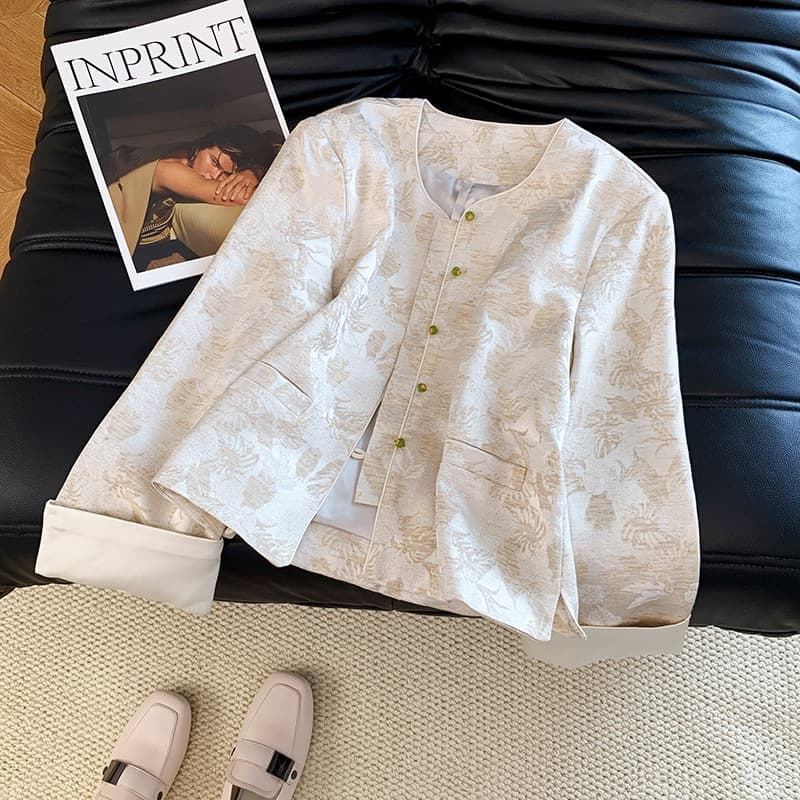 Real photos of a new Chinese-style jacquard Hanfu round neck modified button cardigan Tang suit ethnic style slimming long sleeve top