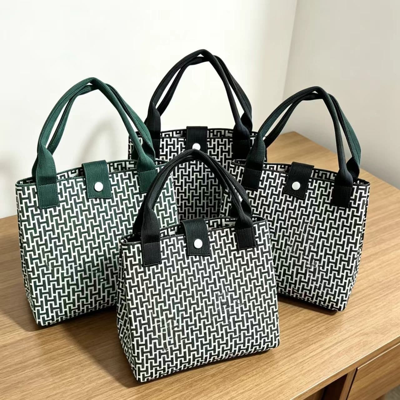 Versatile Niche Travel Handbag Bird Brand New Knitted Shopping Korean Style Handbag Design Bucket Bag Women's Knit