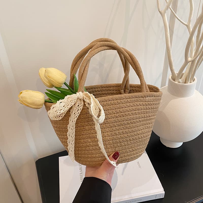Women's Straw Woven Basket Bag Handmade Shoulder Bag for Vacation Picnic Spring Outing Photo Beach