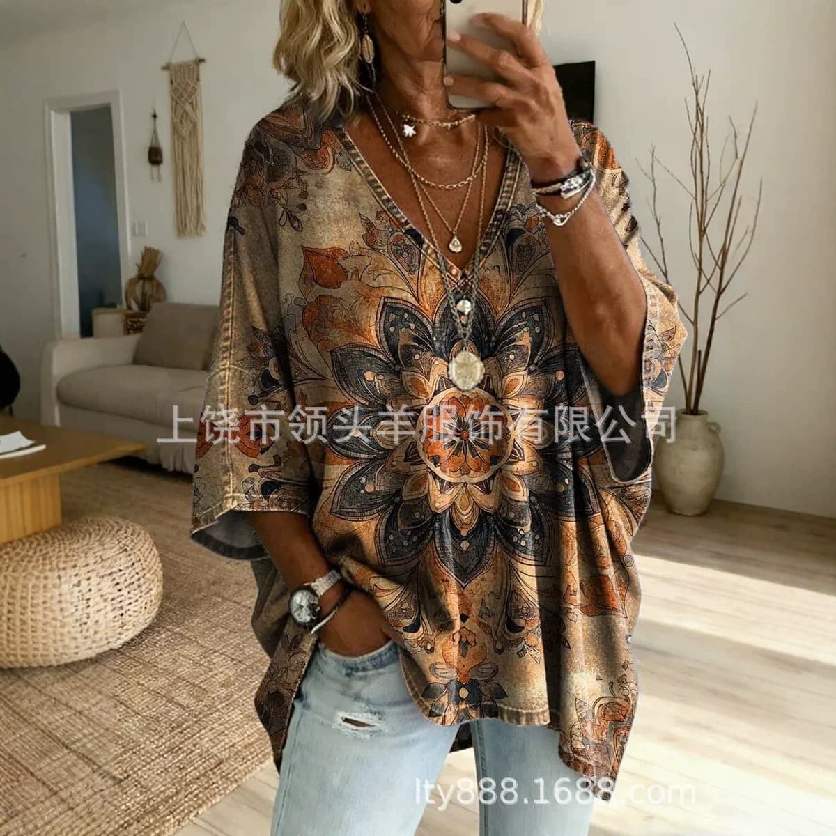 Women's Vintage Ethnic Print Top with Mandala Floral Pattern, Loose V-Neck Blouse, Wholesale Women's Clothing
