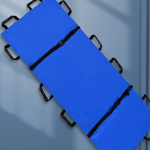 Home-use soft stretcher for elderly people to turn over and go up and down stairs, bedridden hemiplegic transport device to lift paralyzed patients.
