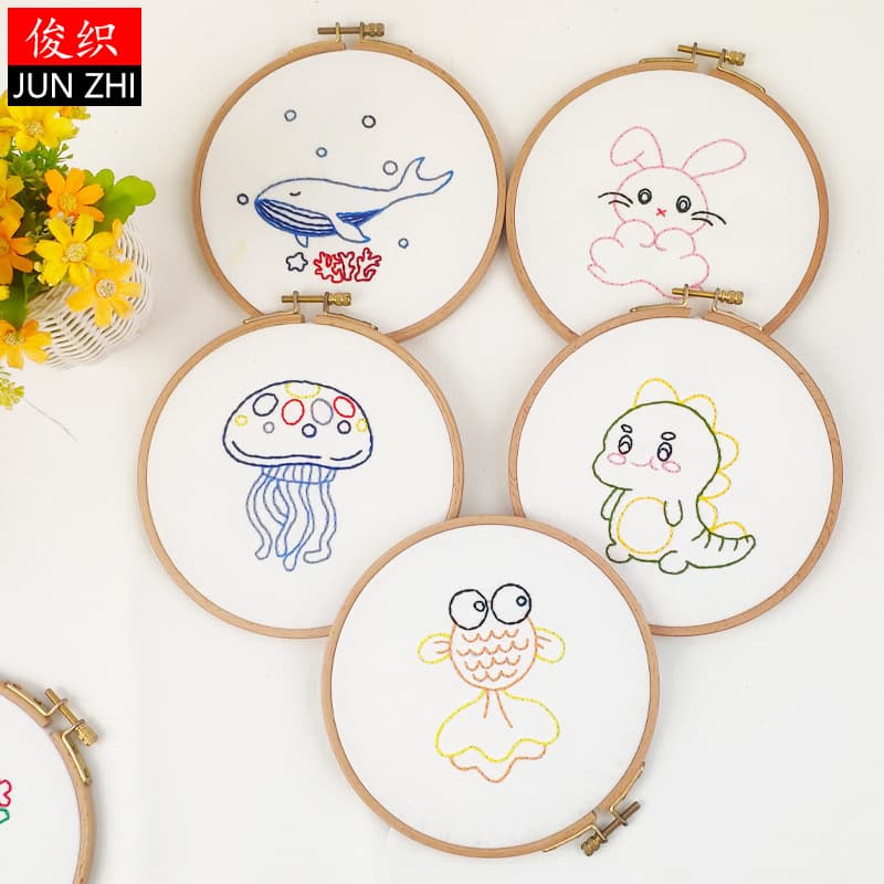 2021 New DIY Handmade Beginner Embroidery Children's Cartoon Animal Fabric Simple 3D Ribbon Embroidery Material Kit