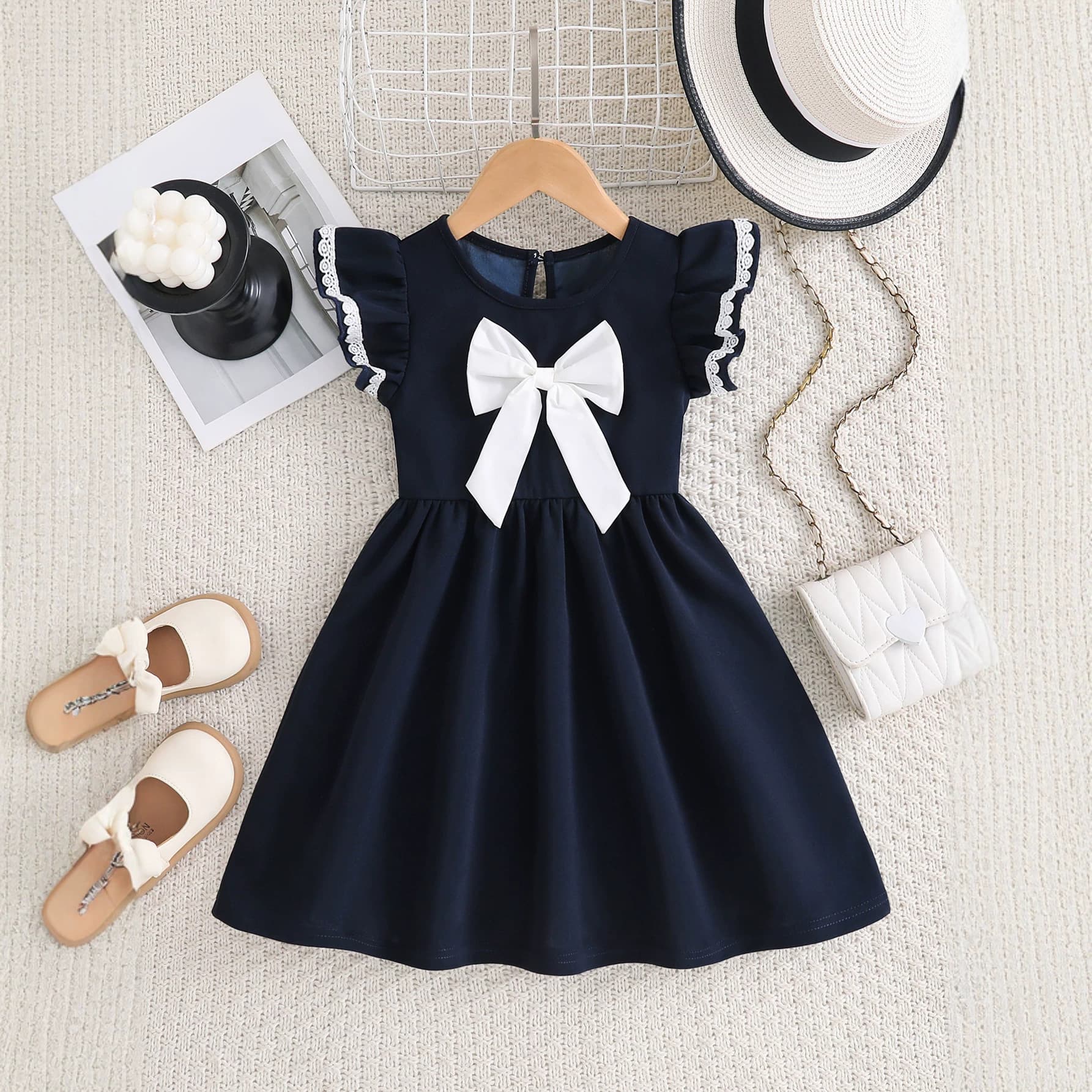 Children's clothing summer baby princess dress sweet skin-friendly breathable round neck lace flying sleeves bow travel dress