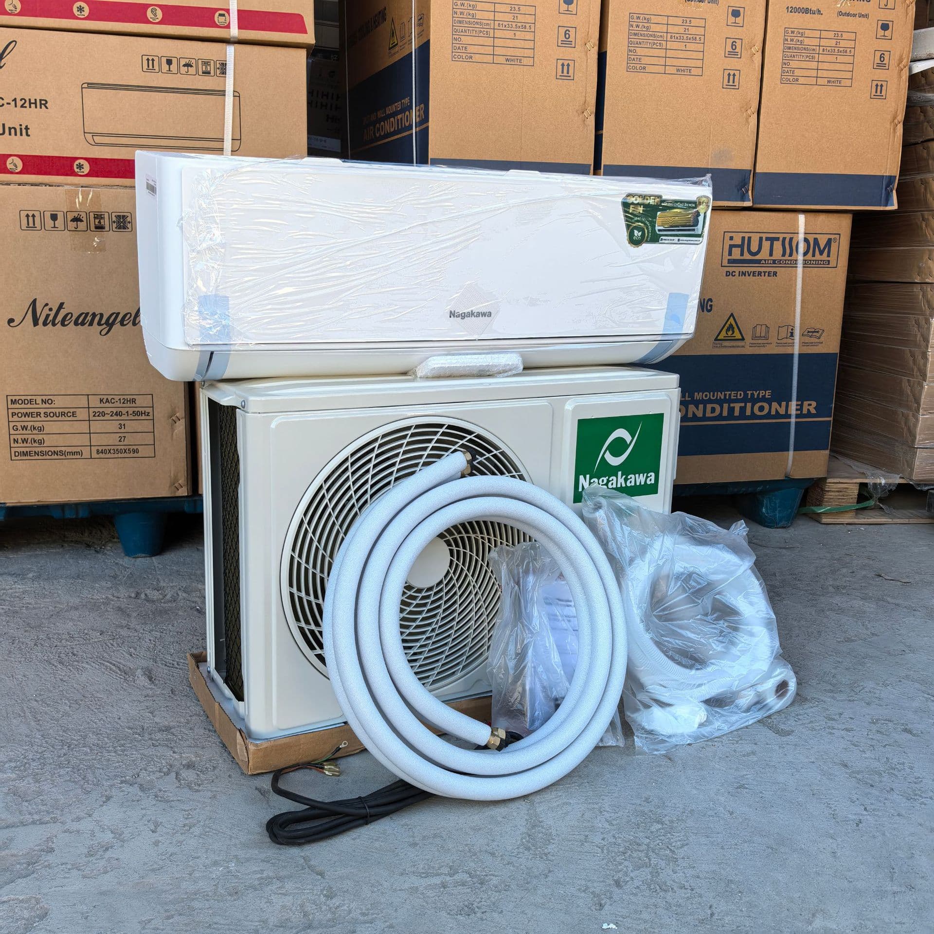 Export-grade wall-mounted air conditioners, 9000/12000Btu, 1HP, 1.5HP, cooling-only, fixed-frequency.