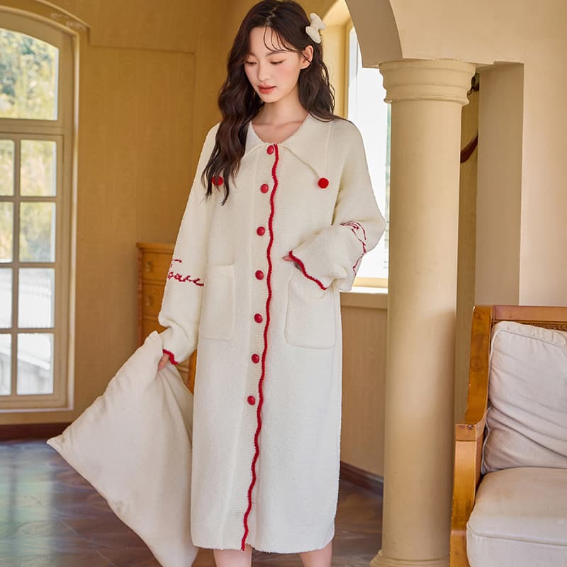 Simple style half-velvet pajamas for women in autumn and winter new large size warm and thickened home wear set that can be worn outside