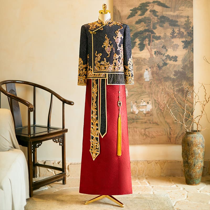2025 New Slim-Fit Black Diagonal Closure Men's Xiuhe Suit, Chinese Wedding Attire, Dragon and Phoenix Gown