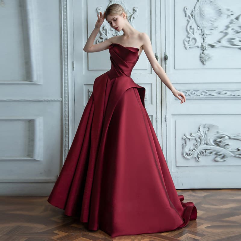 French Wine Red Wedding Dress 2026 New Vintage Court Style Satin Strapless Train Host Evening Gown