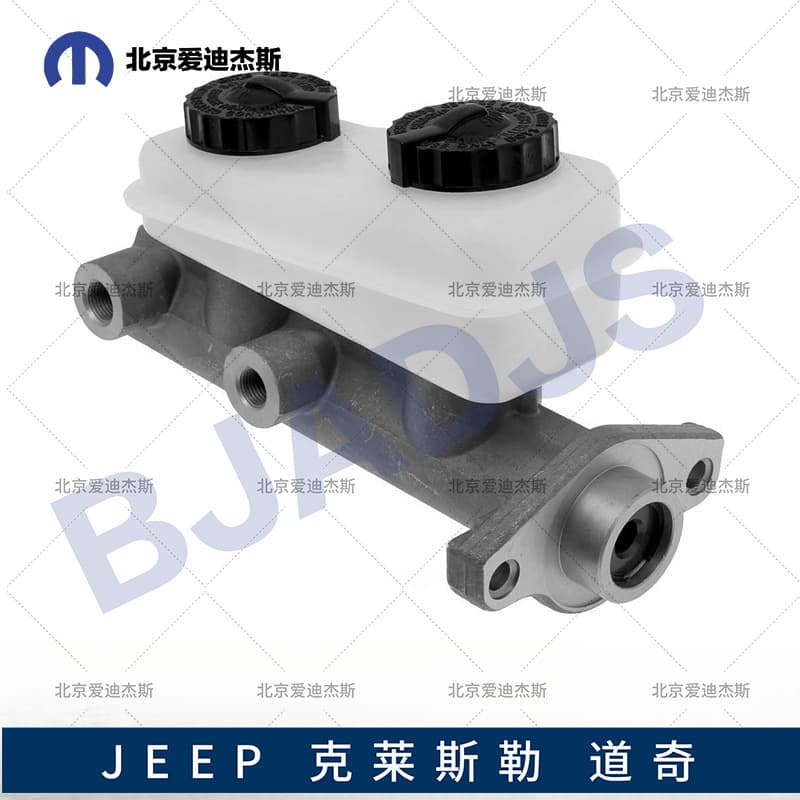 Suitable for 1994-1996 DODGE TRUCK master cylinder with oil reservoir 52006828
