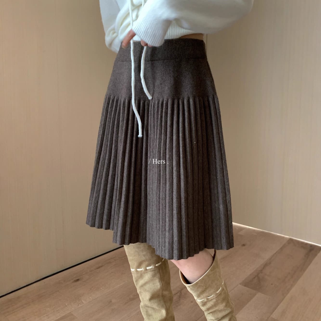Women's Knit Midi Skirt, Versatile Autumn Winter Pleated A-Line Skirt, Mid-Length Slimming with Drape