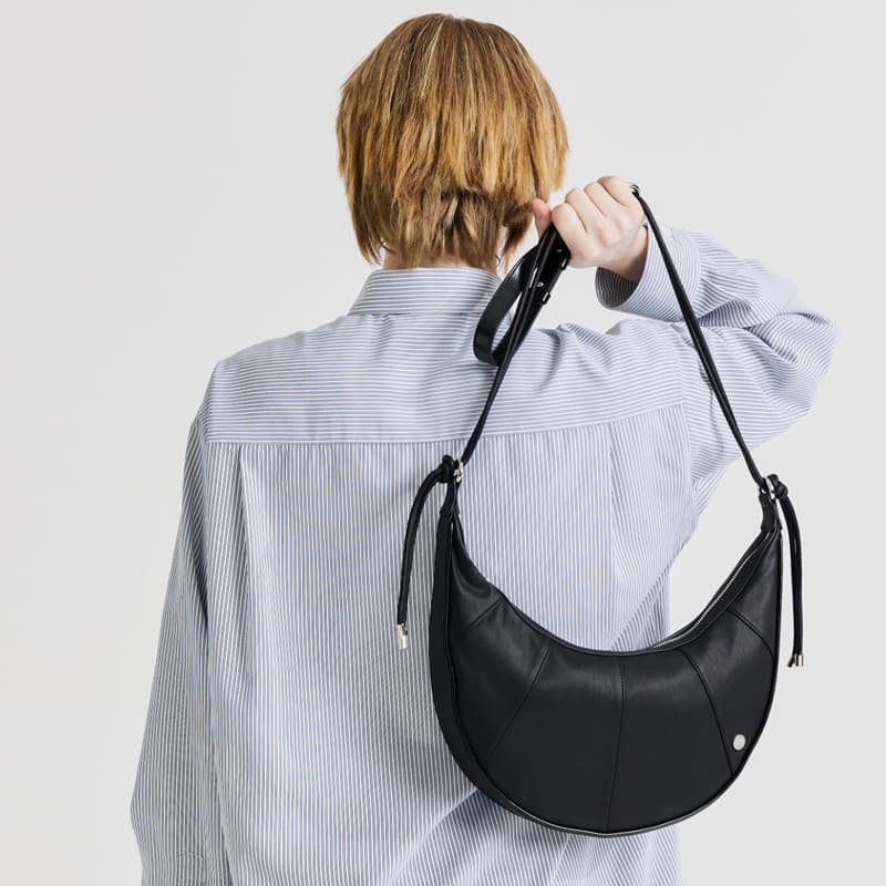 New Japanese ins niche design trendy brand crossbody bag couple dumpling bag large capacity soft leather crescent shoulder bag