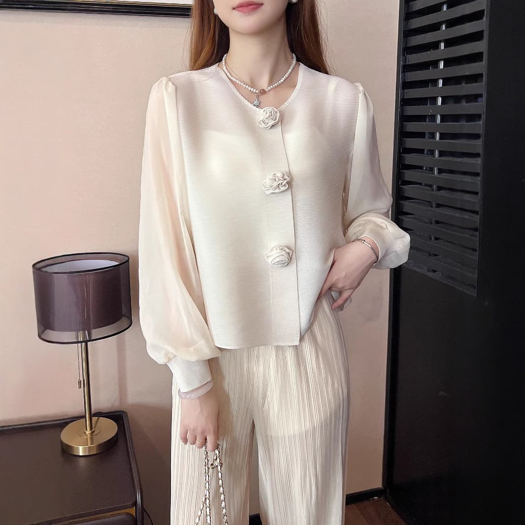 Xiaoxiang Style Jacket Premium Fall 2024 New Arrival Elegant Cardigan Versatile Pleated Top Miyake
