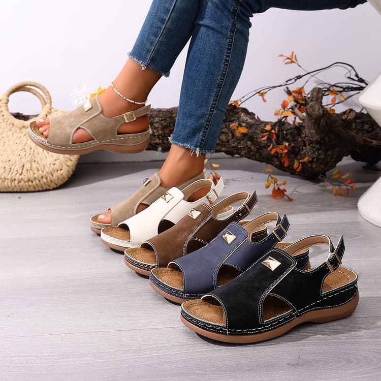 Cross-border export thick-soled sandals, 2026 summer new arrival, European and American style, comfortable and casual one-strap buckle sandals for women