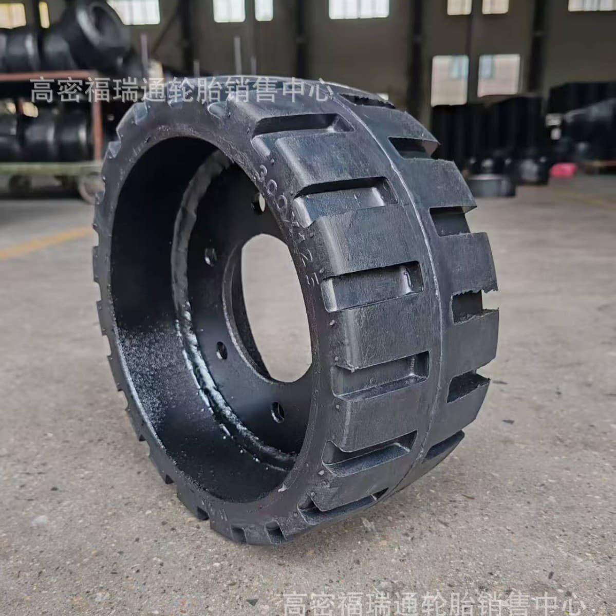 Industrial Small Trailer Solid Tire 300*125 Wear and Puncture Resistant Press-On Solid Tire, Compatible with Steel Rims