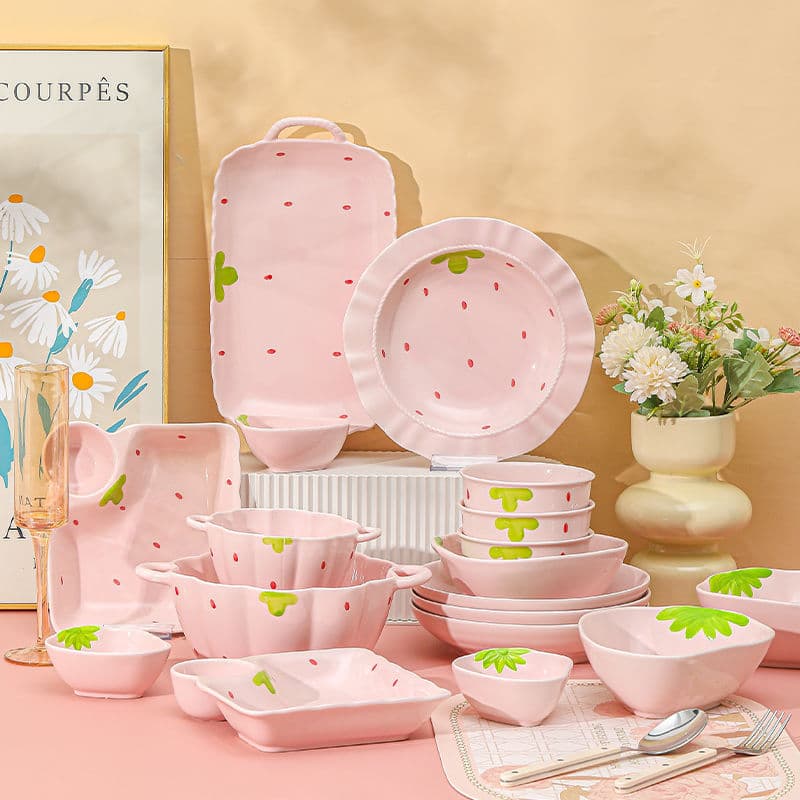 High-Aesthetic Strawberry Pattern Cute Ceramic Ins Home Tableware Set Rice Bowl Soup Bowl Plate