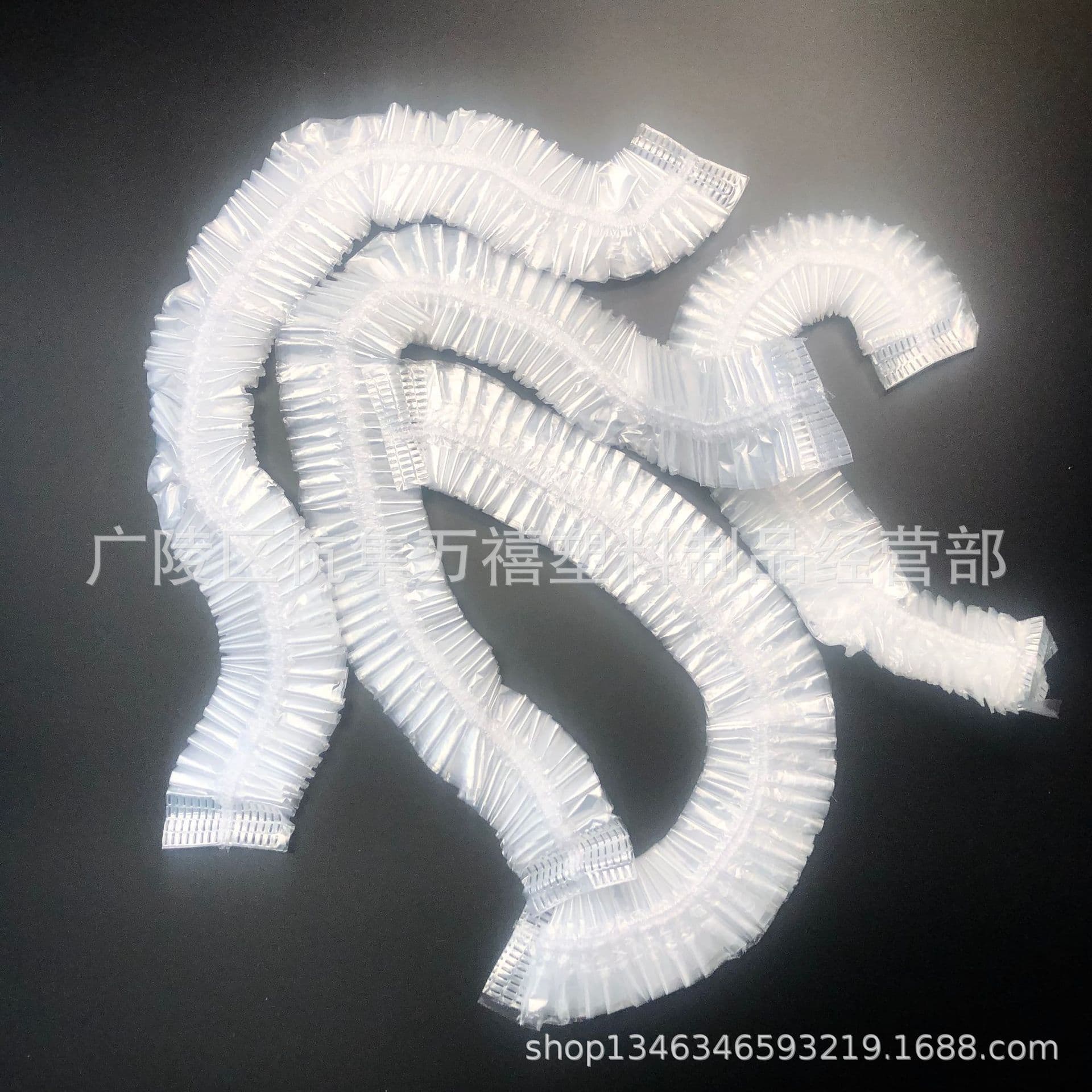 Rabbit cage pet base film cover disposable plastic dust-proof cover thickened large urine tray toilet San He Yu