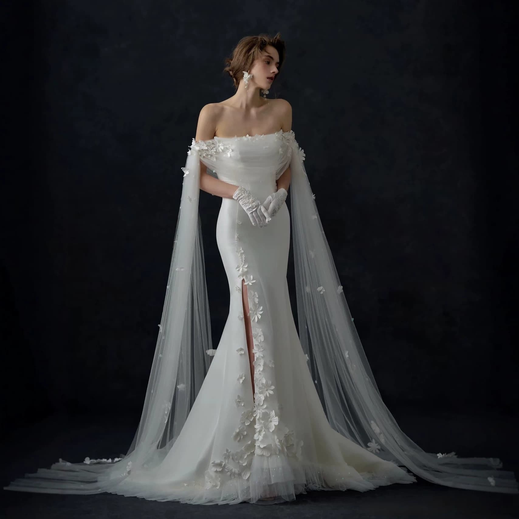 Luxury French One-Shoulder Fitted Mermaid Wedding Dress with High-Quality Satin Small Train, Bridal Main Gown for Bridal Shop Supply