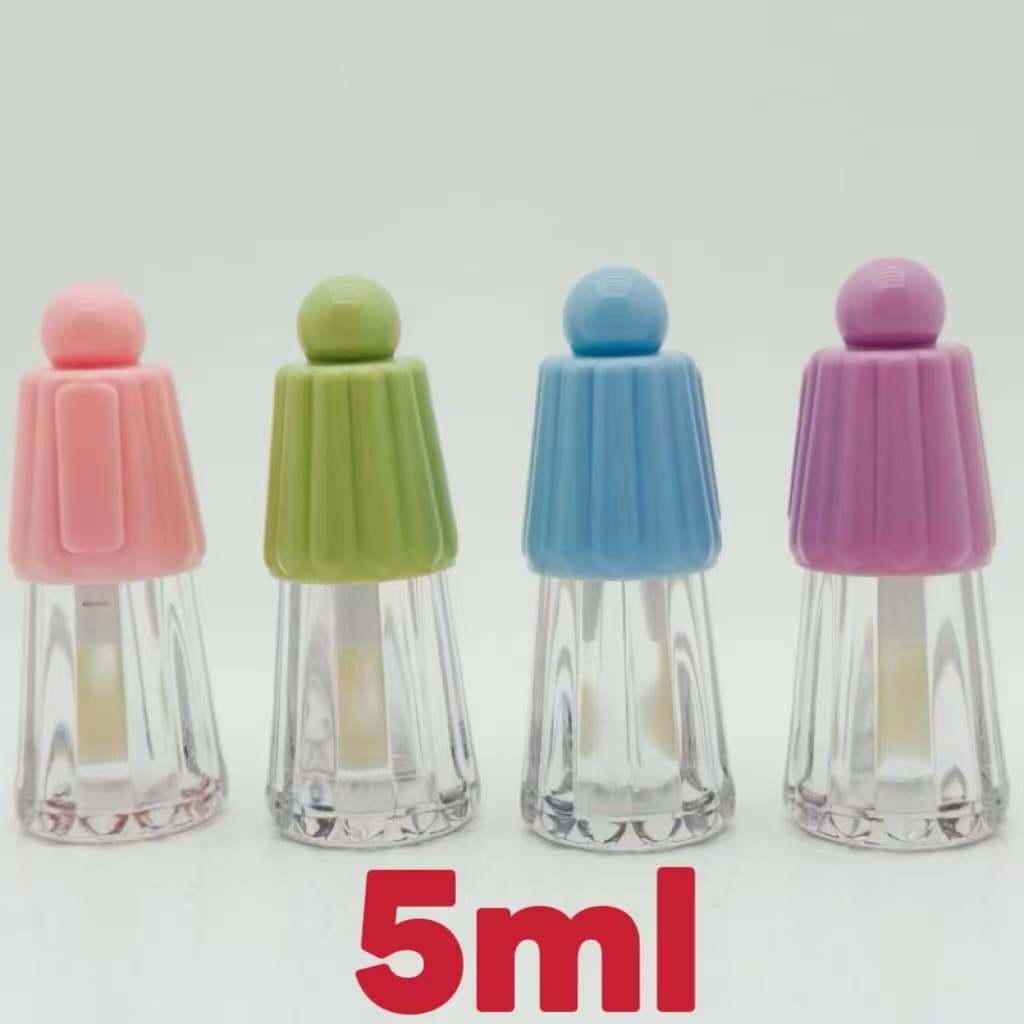 Popular hot-selling injection-molded color large brush lip gloss tube multi-color lip glaze tube 5ml cosmetic packaging materials support wholesale