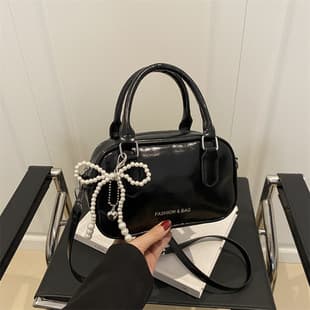 Handbag Premium Women's Bag 2025 New Single Shoulder Crossbody Bag Fashion Versatile Small Square Bag Bowling Pillow Bag