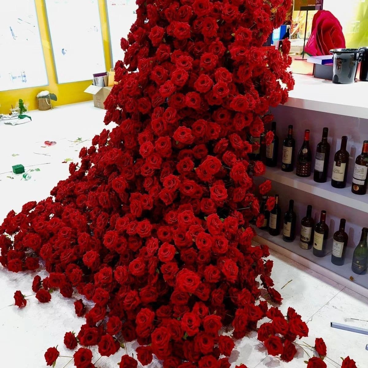 Rose Waterfall Mall Decoration Simulation Layout Background for Social Media Photo Check-in Rose Wall Valentine's Day